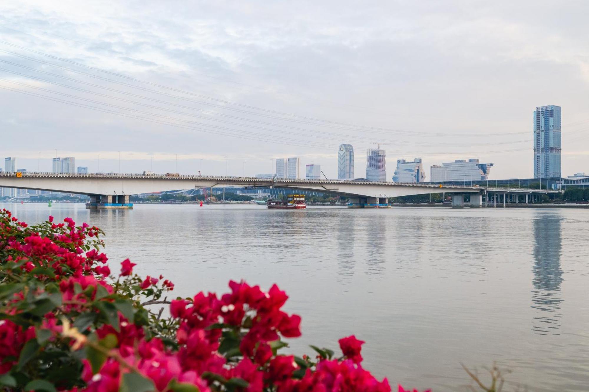 Livetour Hotel Zhujiang New Town 광저우 외부 사진